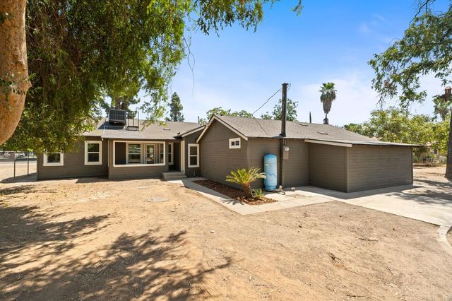 715 N Hughes Avenue, Fresno, CA 93728
