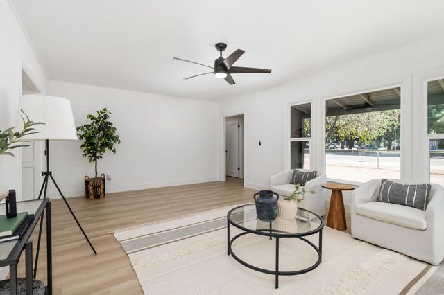 715 N Hughes Avenue, Fresno, CA 93728