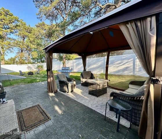 716 7th Avenue, Toms River, NJ 08757