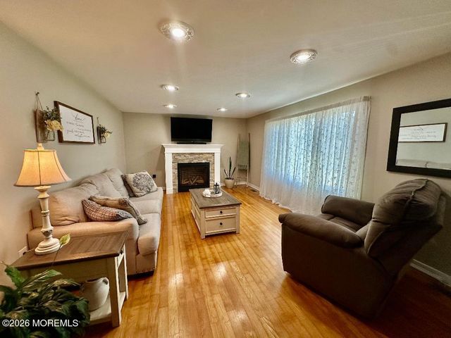 716 7th Avenue, Toms River, NJ 08757