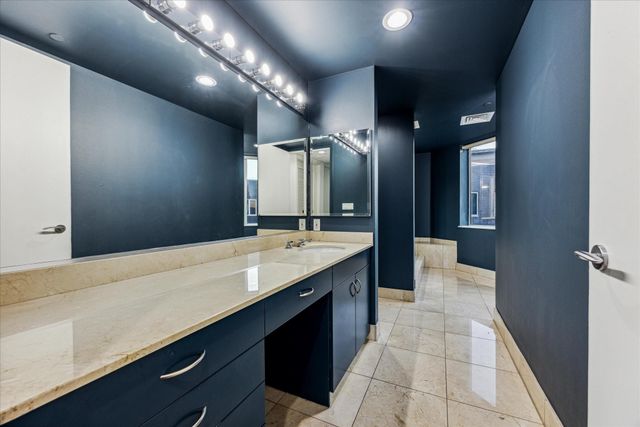 901 W 9th ST 401A, Austin, TX 78703