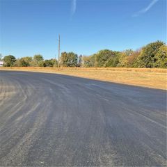 9960 W W K68 Highway, Louisburg, KS 66053