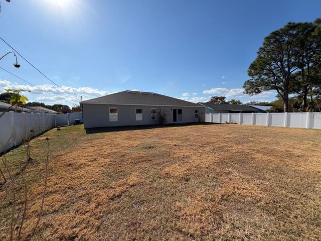 2143 SE Trillo Street, Port St. Lucie, Port St Lucie, FL 34952