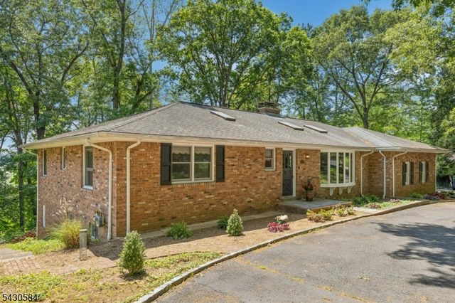 783 Long Hill Rd, Long Hill Twp., NJ 07933