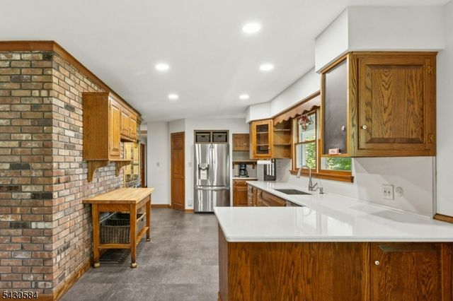 783 Long Hill Rd, Long Hill Twp., NJ 07933