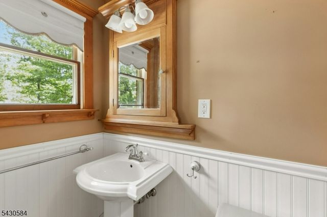 783 Long Hill Rd, Long Hill Twp., NJ 07933
