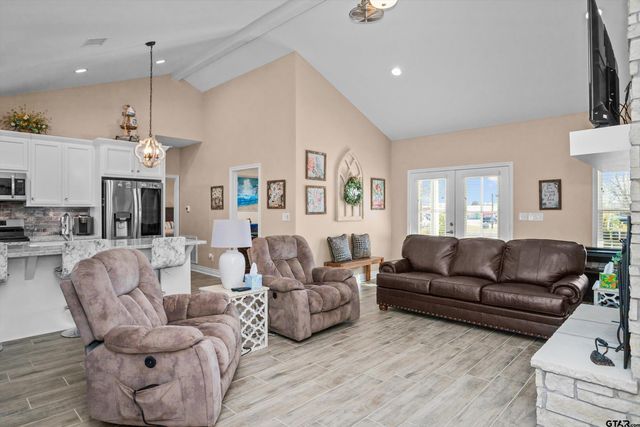 221 FM 2663, Crockett, TX 75835