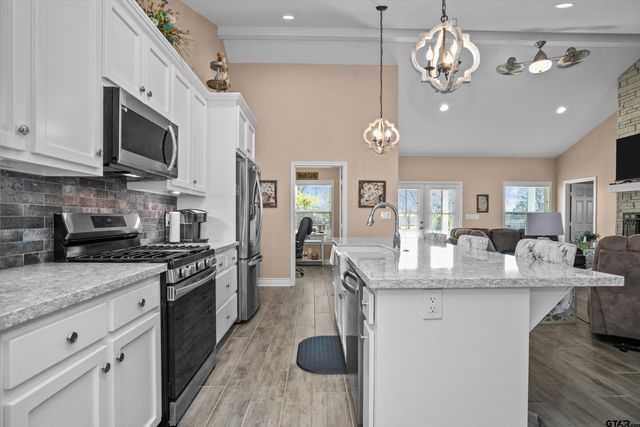 221 FM 2663, Crockett, TX 75835