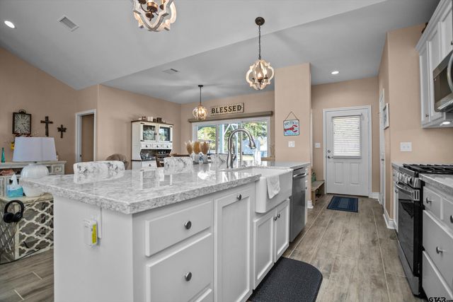 221 FM 2663, Crockett, TX 75835