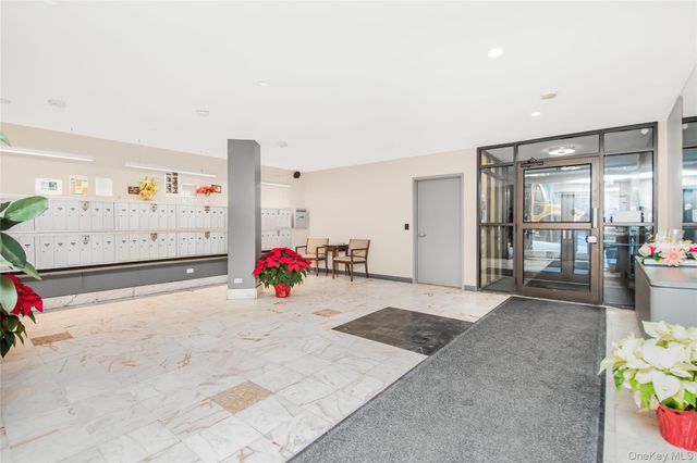 75 W 238th Street 3H, Bronx, NY 10463