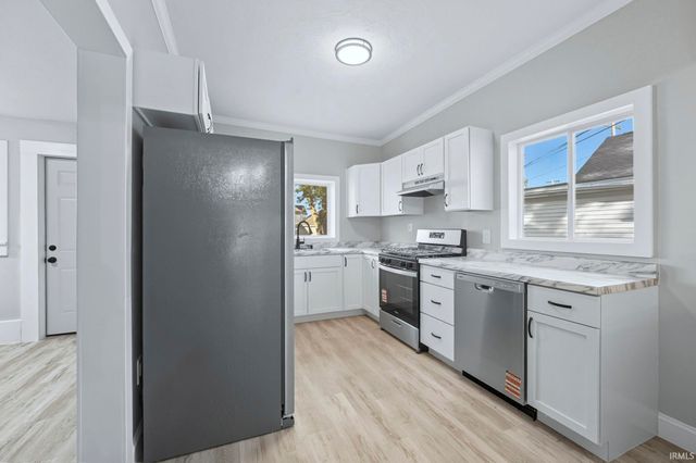 404 S Peters Street, Garrett, IN 46738