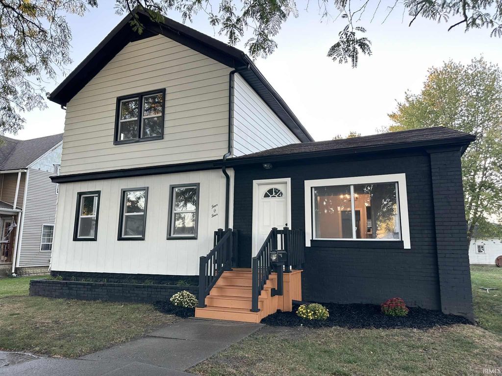 404 S Peters Street, Garrett, IN 46738