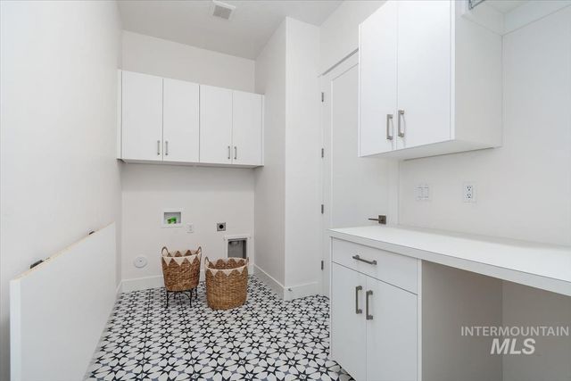 4684 N Arches, Meridian, ID 83646