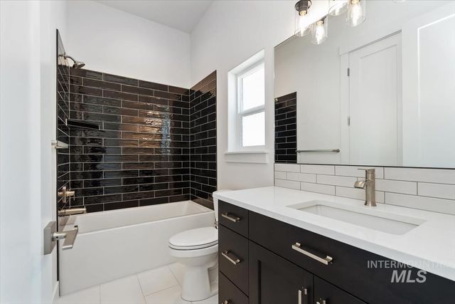 4684 N Arches, Meridian, ID 83646
