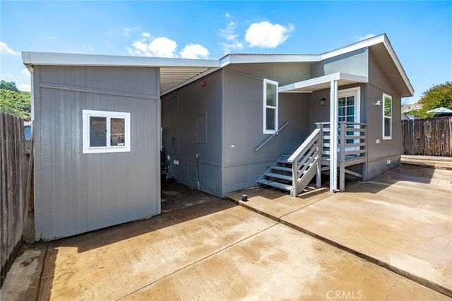 3909 Reche Road 127, Fallbrook, CA 92028