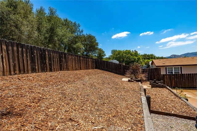 3909 Reche Road 127, Fallbrook, CA 92028