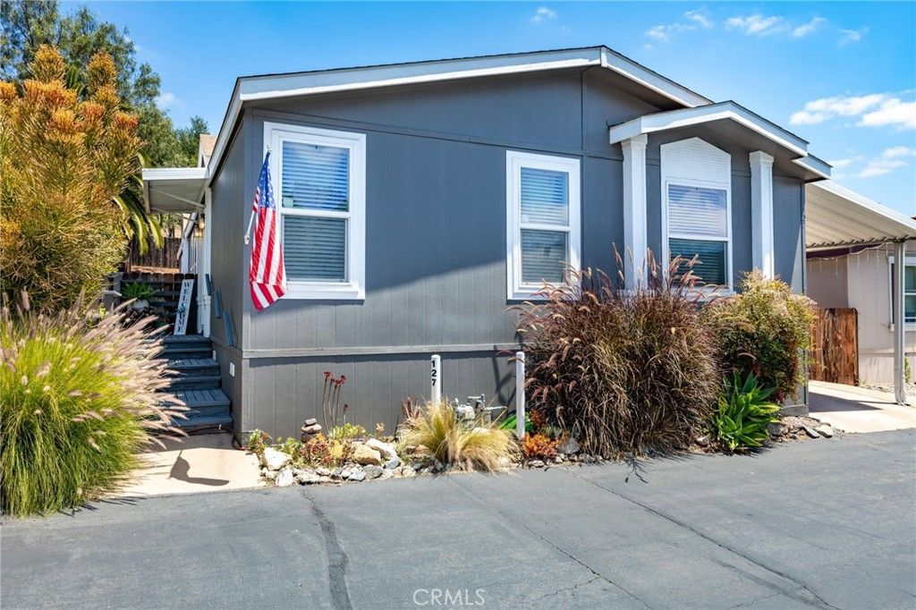 3909 Reche Road 127, Fallbrook, CA 92028