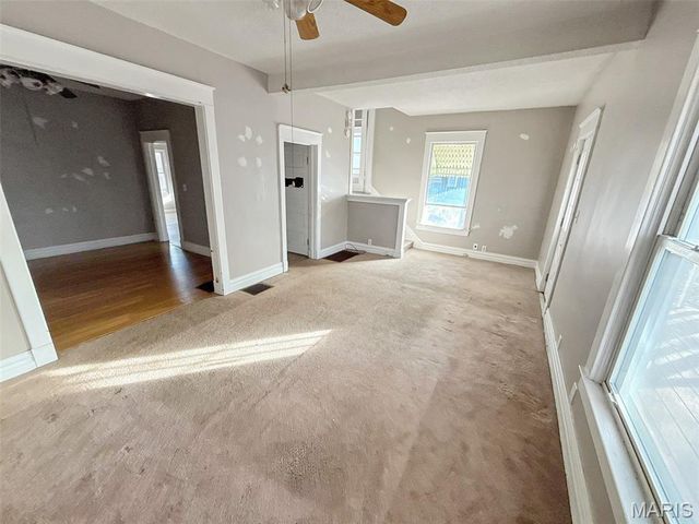 575 Crescent Avenue, Independence, MO 64053