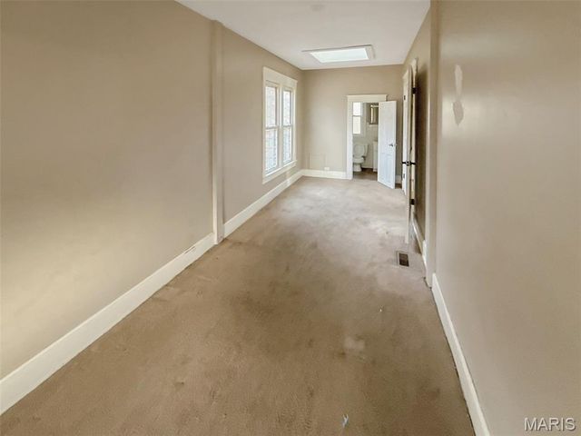 575 Crescent Avenue, Independence, MO 64053