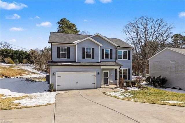 107 Charleston Ridge Drive, Mocksville, NC 27028