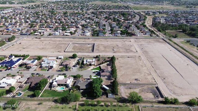 879 Mision de Ruanda Avenue, El Paso, TX 79932