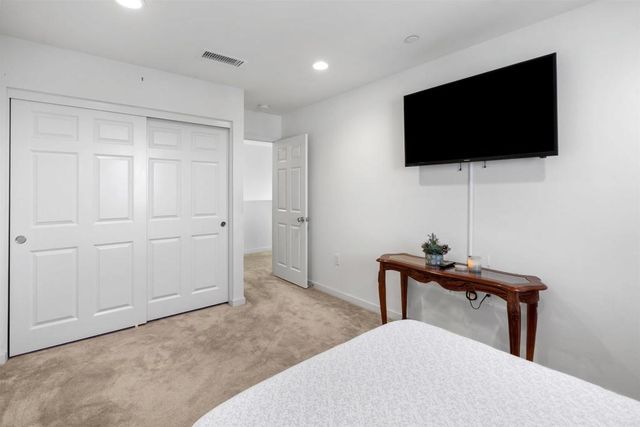 13408 N Manzanillo Lane, Sylmar, CA 91342