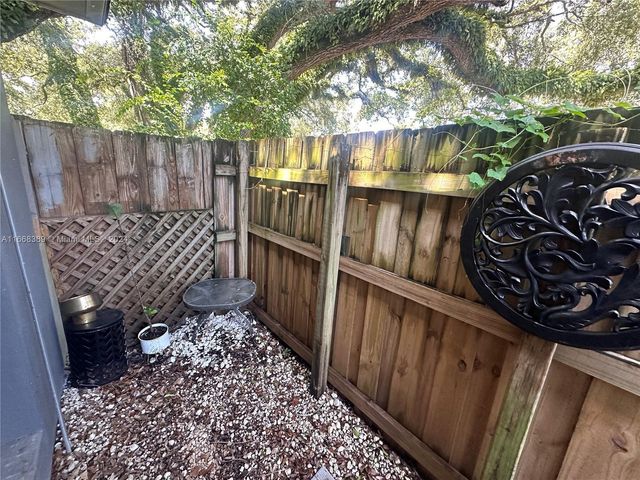 1418 SW 27th Street 1, Fort Lauderdale, FL 33315