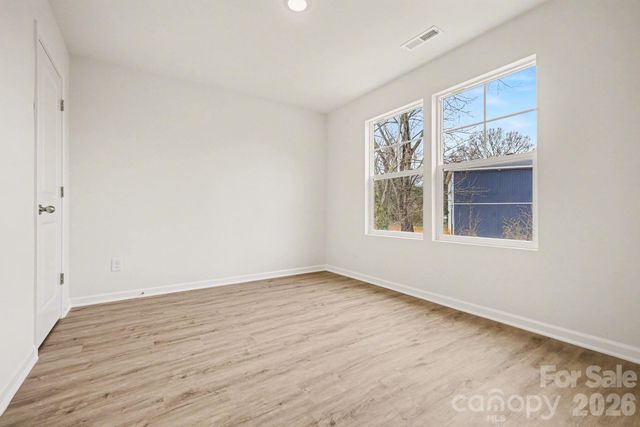 1725 Cloaninger Avenue, Statesville, NC 28625