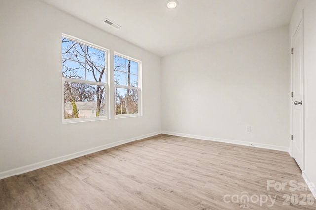 1725 Cloaninger Avenue, Statesville, NC 28625