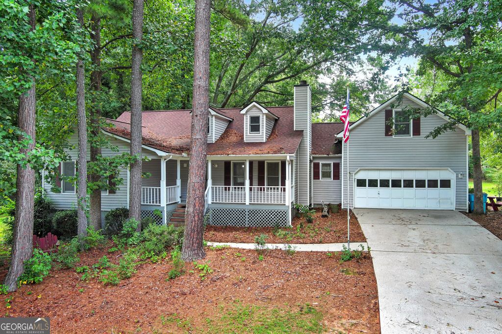 136 Crown Forest Drive, Mcdonough, GA 30252