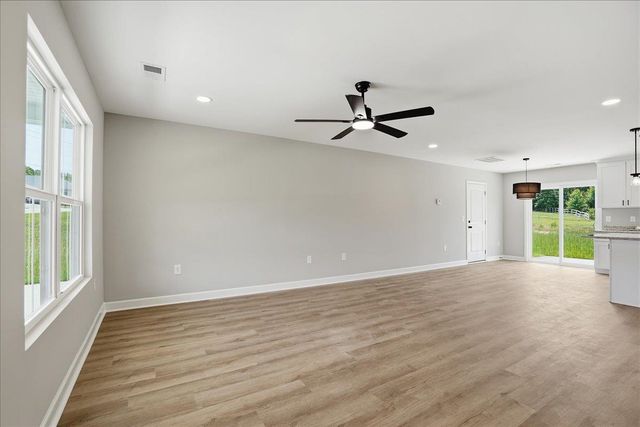 1859 Reid School Road, Taylors, SC 29687
