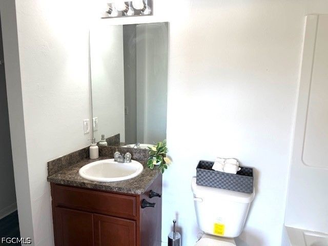 3021 NE 2nd AVE, Cape Coral, FL 33909