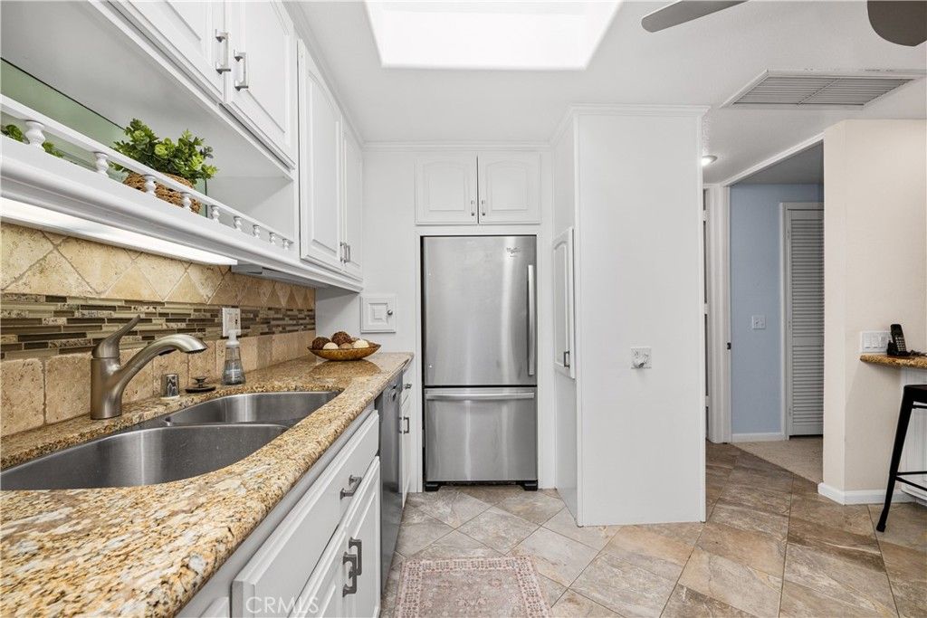 Image 32 of property listing at 13210 Seaview 250L, Seal Beach, CA 90740