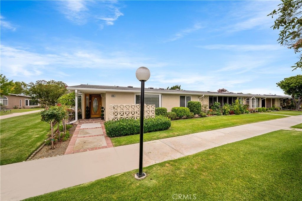 Image 5 of property listing at 13210 Seaview 250L, Seal Beach, CA 90740