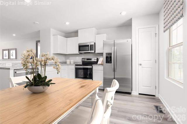 4043 Vallhorn Lane, Charlotte, NC 28213