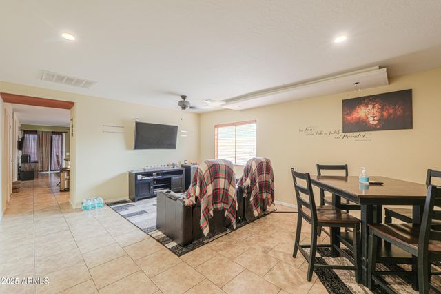 18967 N LELAND Road, Maricopa, AZ 85138