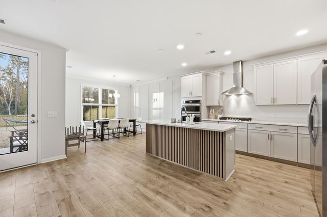 8699 Windsor Hill Boulevard, North Charleston, SC 29420