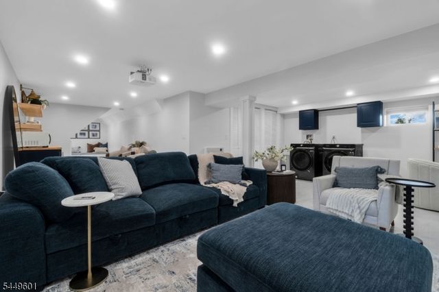 69 Leghorn Ave, Bridgewater Twp., NJ 08807