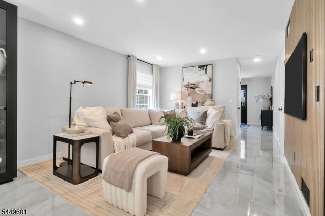 69 Leghorn Ave, Bridgewater Twp., NJ 08807