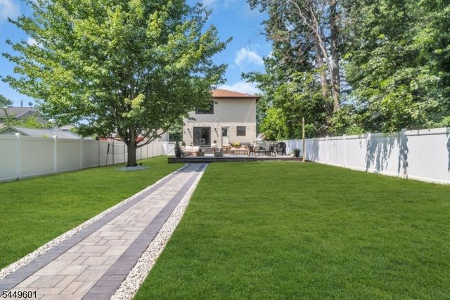 69 Leghorn Ave, Bridgewater Twp., NJ 08807