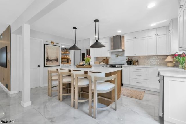 69 Leghorn Ave, Bridgewater Twp., NJ 08807