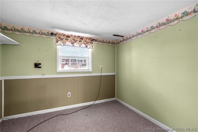 925 Redwood Drive, Clarksville, IN 47129