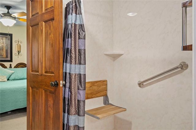 25293 Dehoff Drive, Tonganoxie, KS 66086