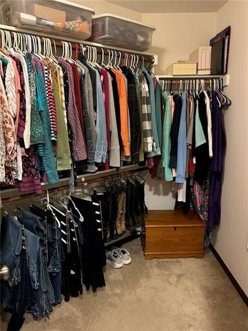 25293 Dehoff Drive, Tonganoxie, KS 66086