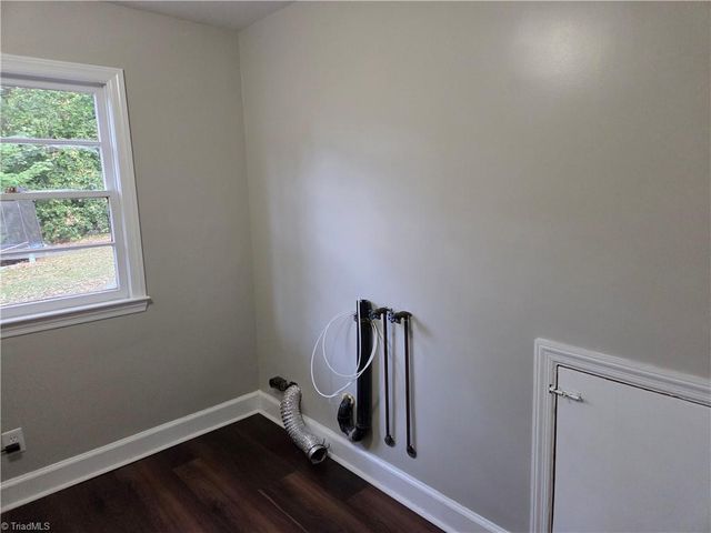 1501 Drumcliffe Road, Winston-salem, NC 27103