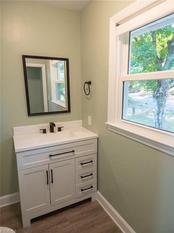1501 Drumcliffe Road, Winston-salem, NC 27103