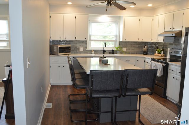 1385 Highland Avenue 1B, Waterbury, CT 06708