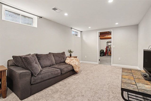 426 Larkspur Avenue, Portage, MI 49002
