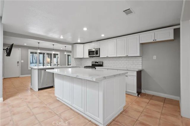 2691 Jimmy Taylor, Perris, CA 92570