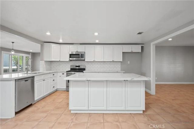 2691 Jimmy Taylor, Perris, CA 92570